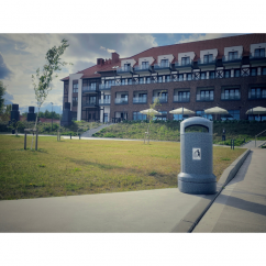 Kosz ULICZNY  70,7 L TWIST Z PODSTAWĄ PLASTIKOWĄ